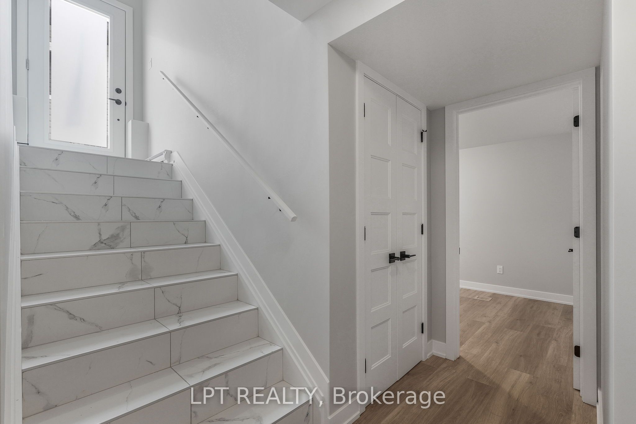 Unit B - 976 Katia Street, The Nation 2