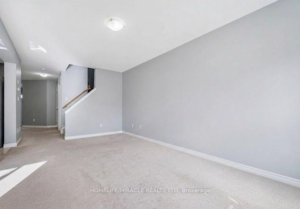 30 Vipond Street, Guelph 4