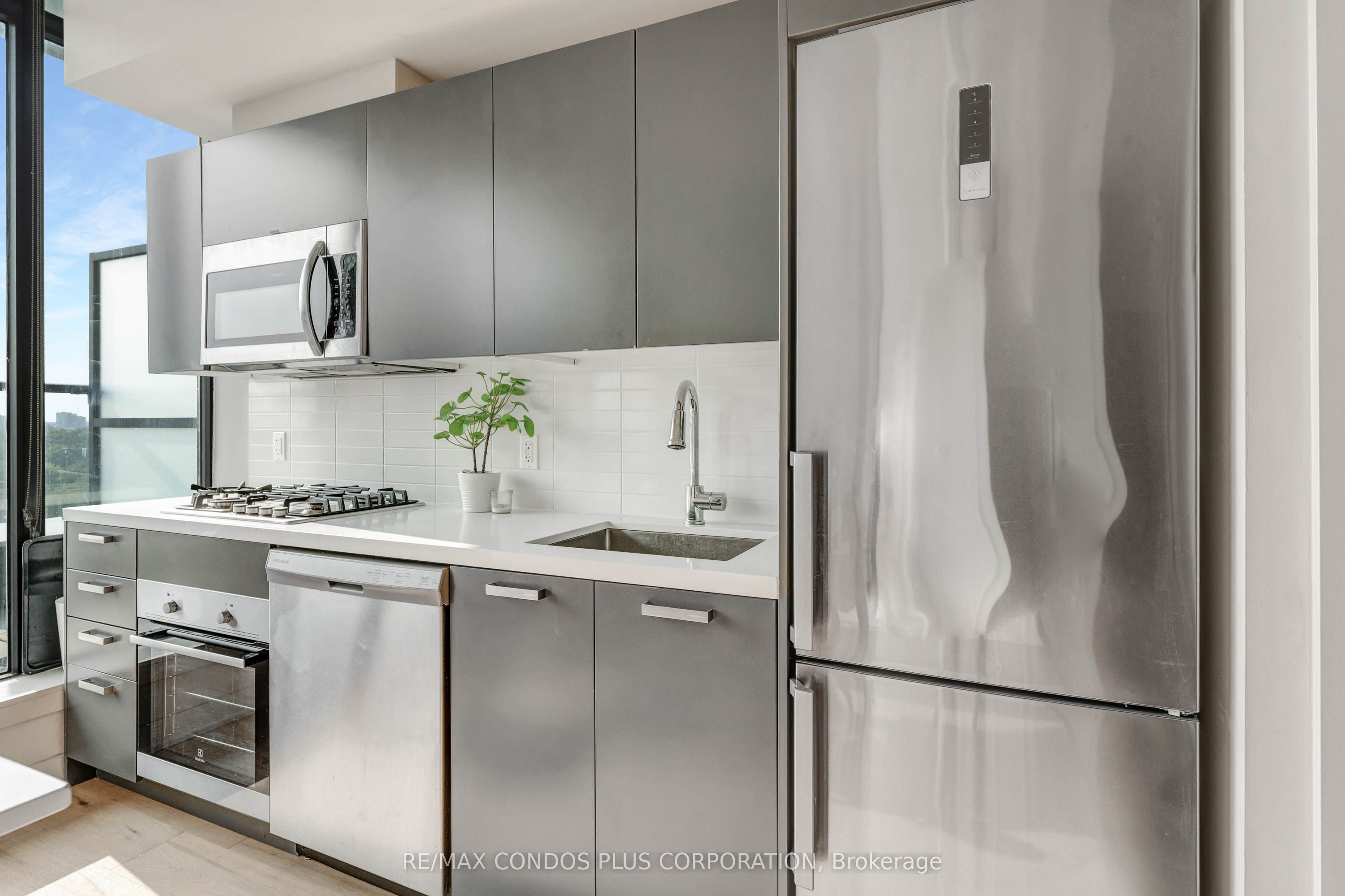 Unit 805 - 203 Catherine Street W, Ottawa 4