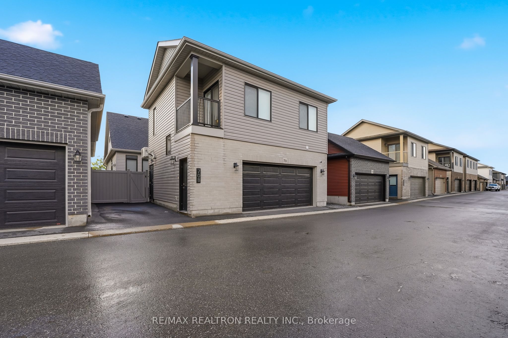 Unit B - 70 Riverstone Way, Belleville 4