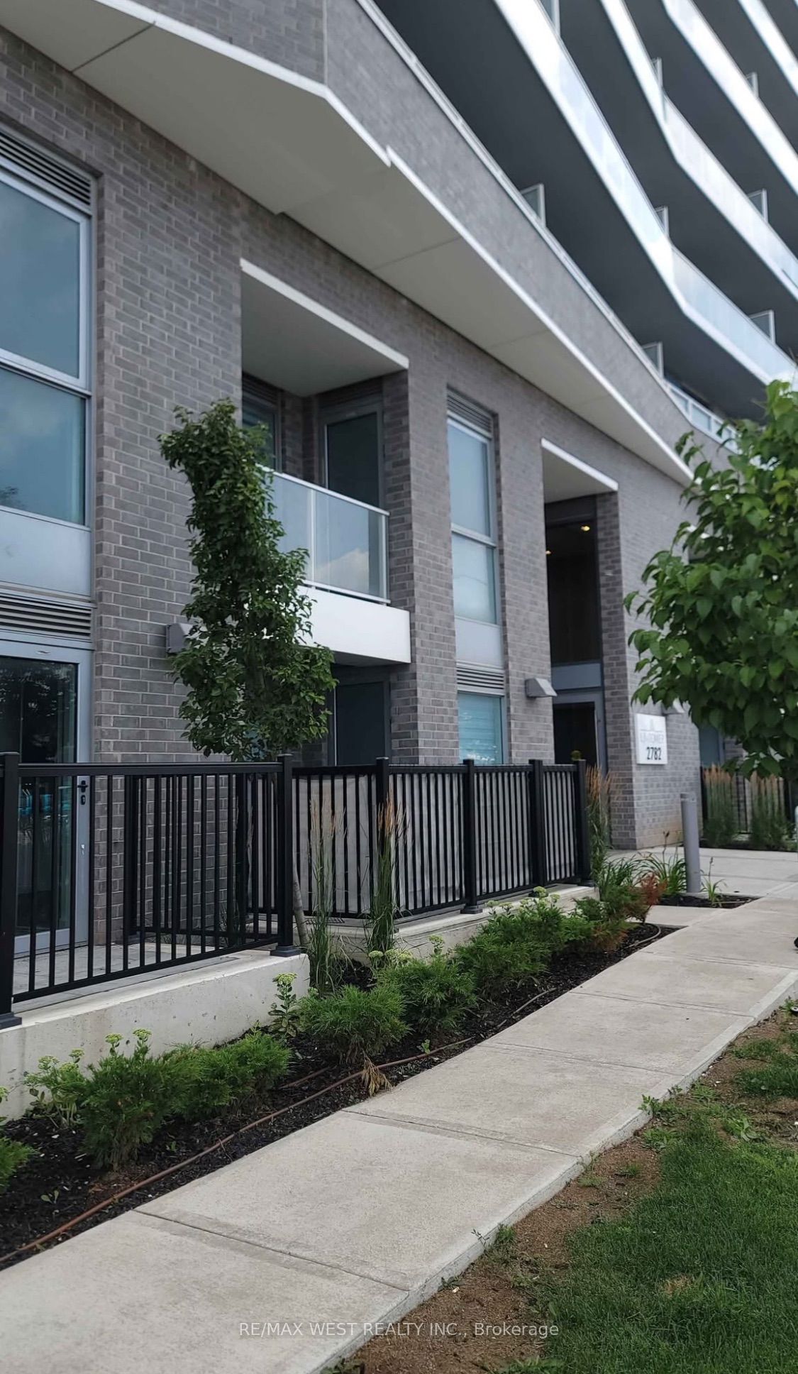 Unit 107 - 2782 Barton Street E, Hamilton 3