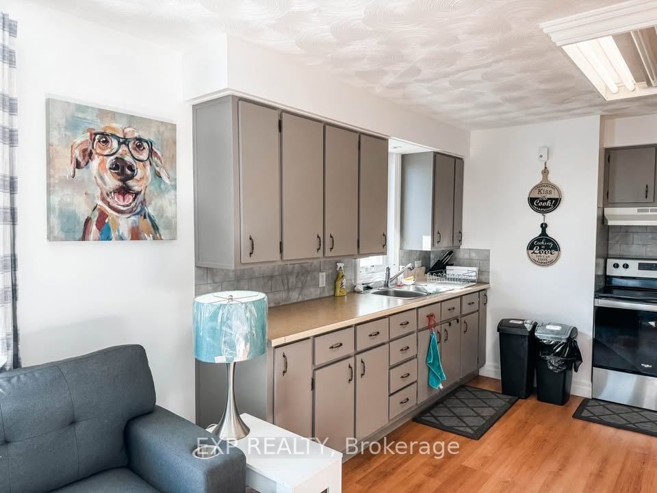Unit 2 - 4564 Ste Catherine Street, The Nation 3