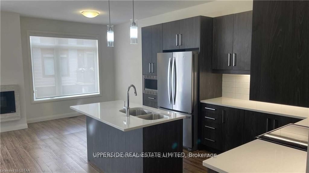 Unit 143 - 3260 Singleton Avenue, London 4