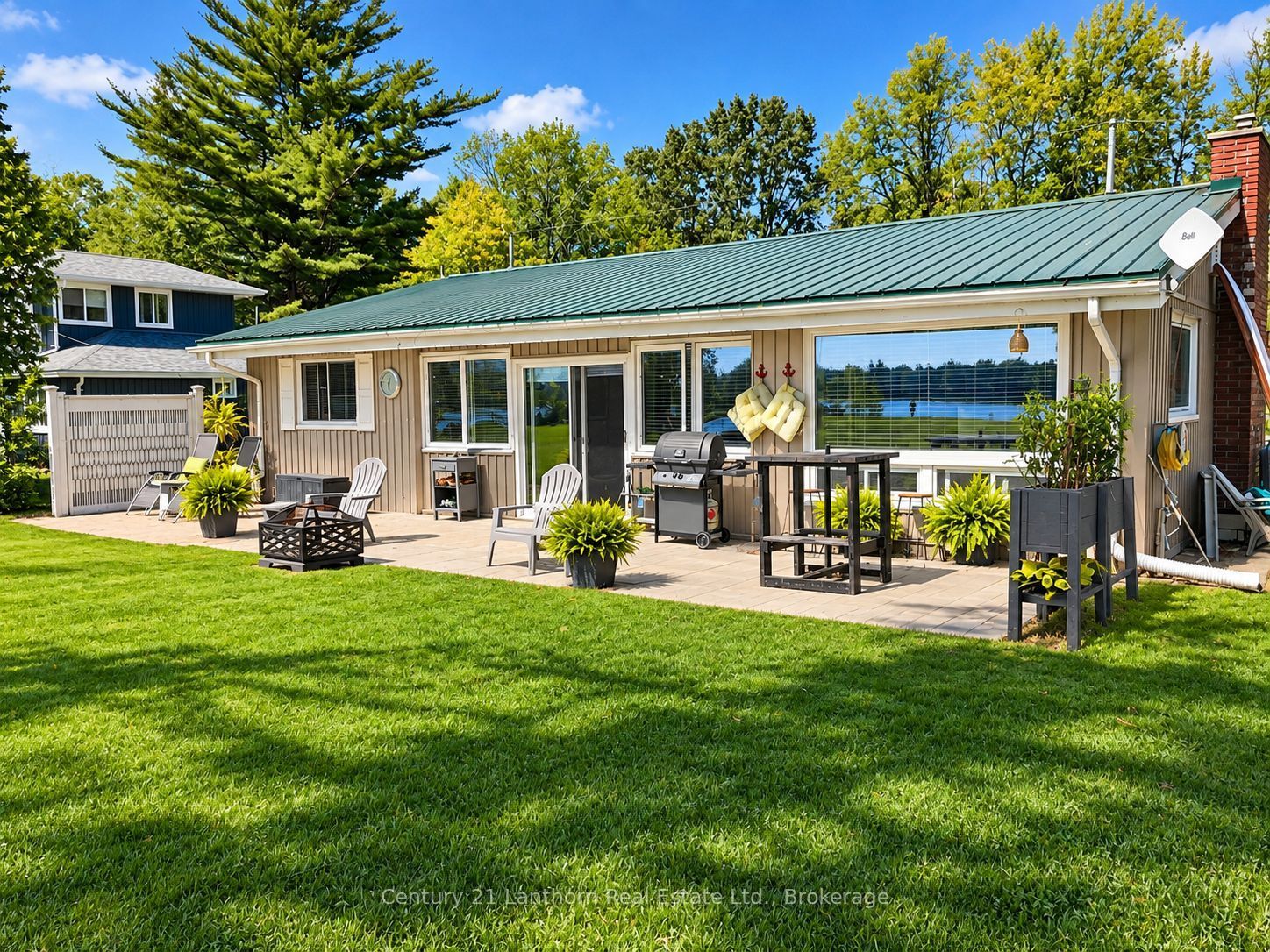 27 Willow Point Road, Brighton 2