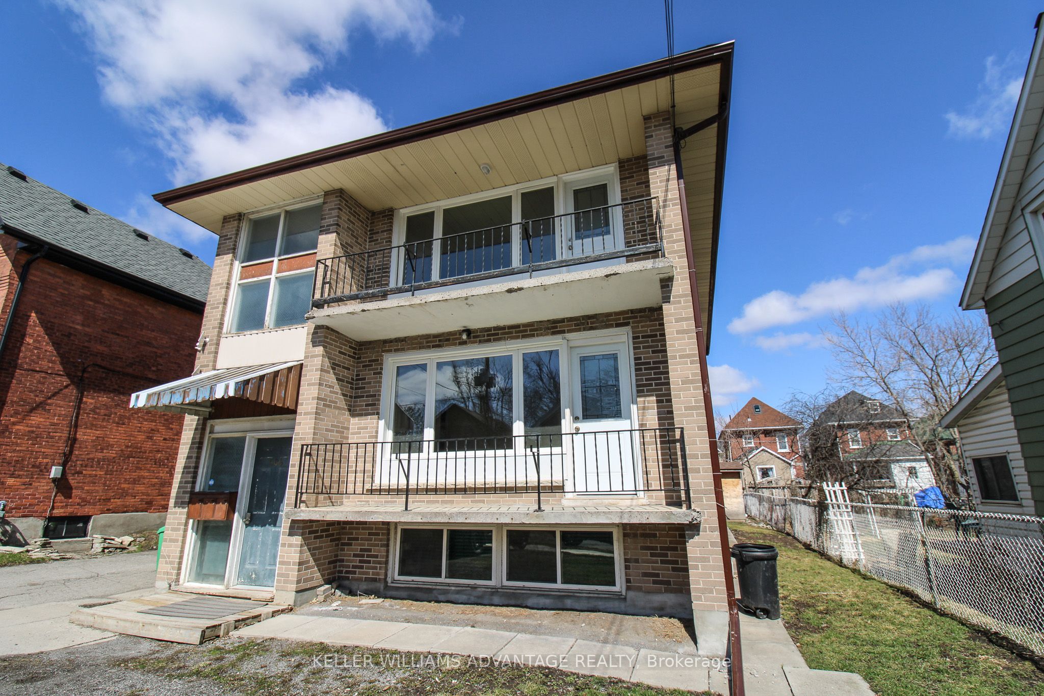 Unit Main - 506 SHERBROOKE Street, Peterborough 2