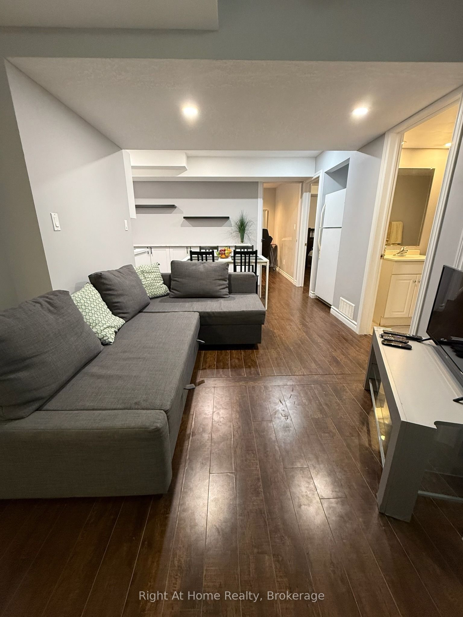 268 Buttonbush Street, Waterloo 2