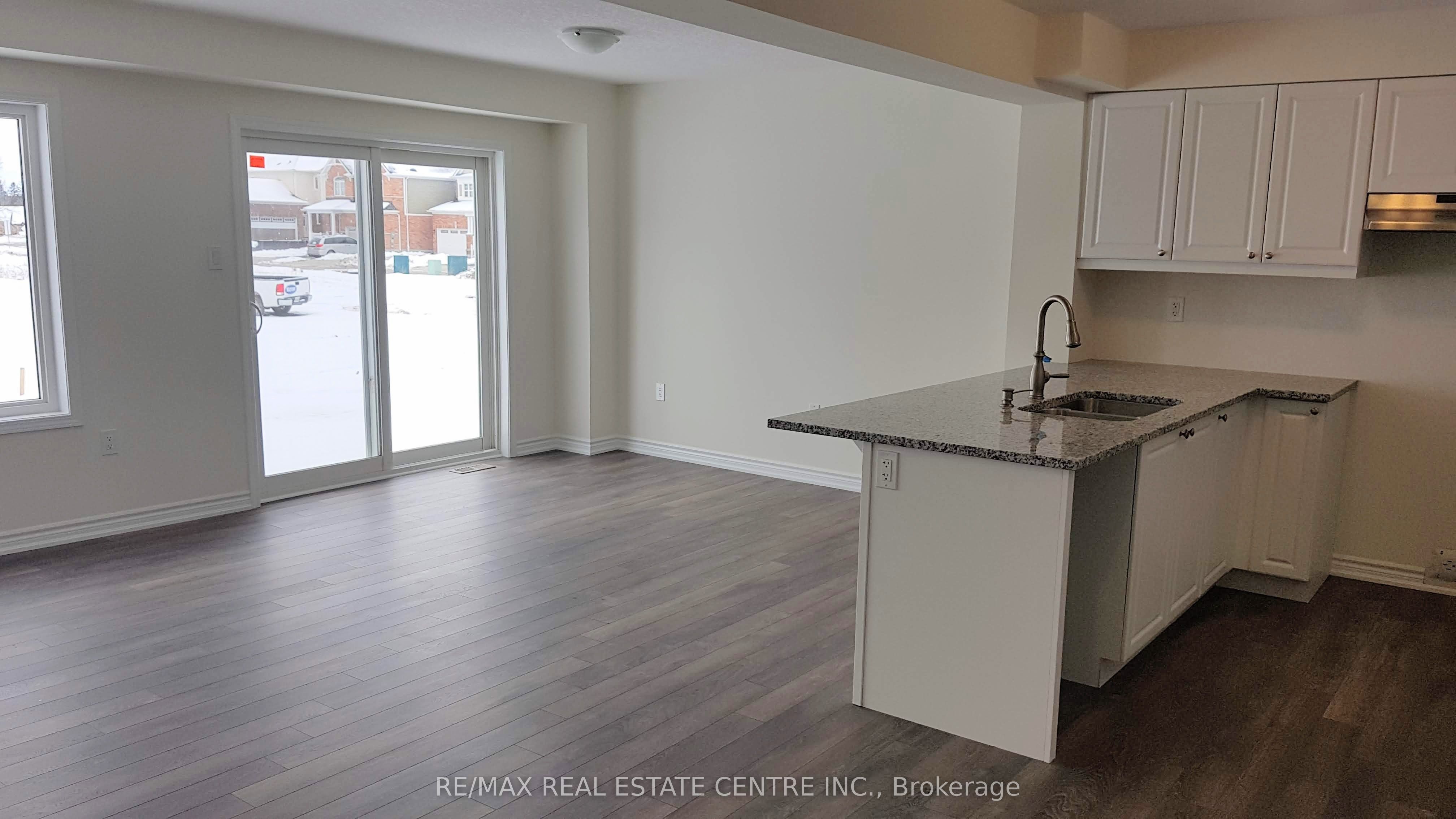 8 Watermill Street, Kitchener 5