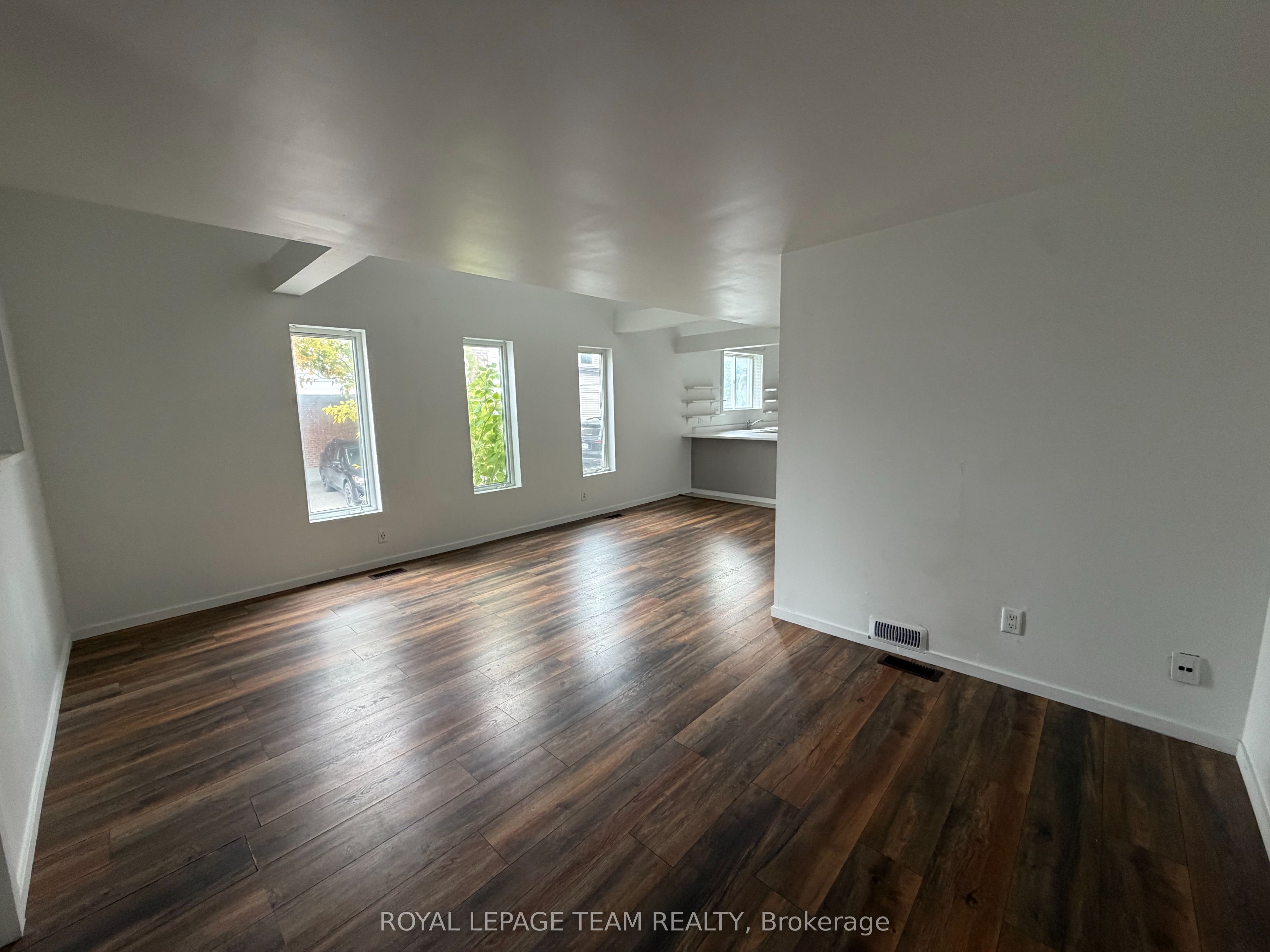 27 POPLAR Street, Ottawa 4