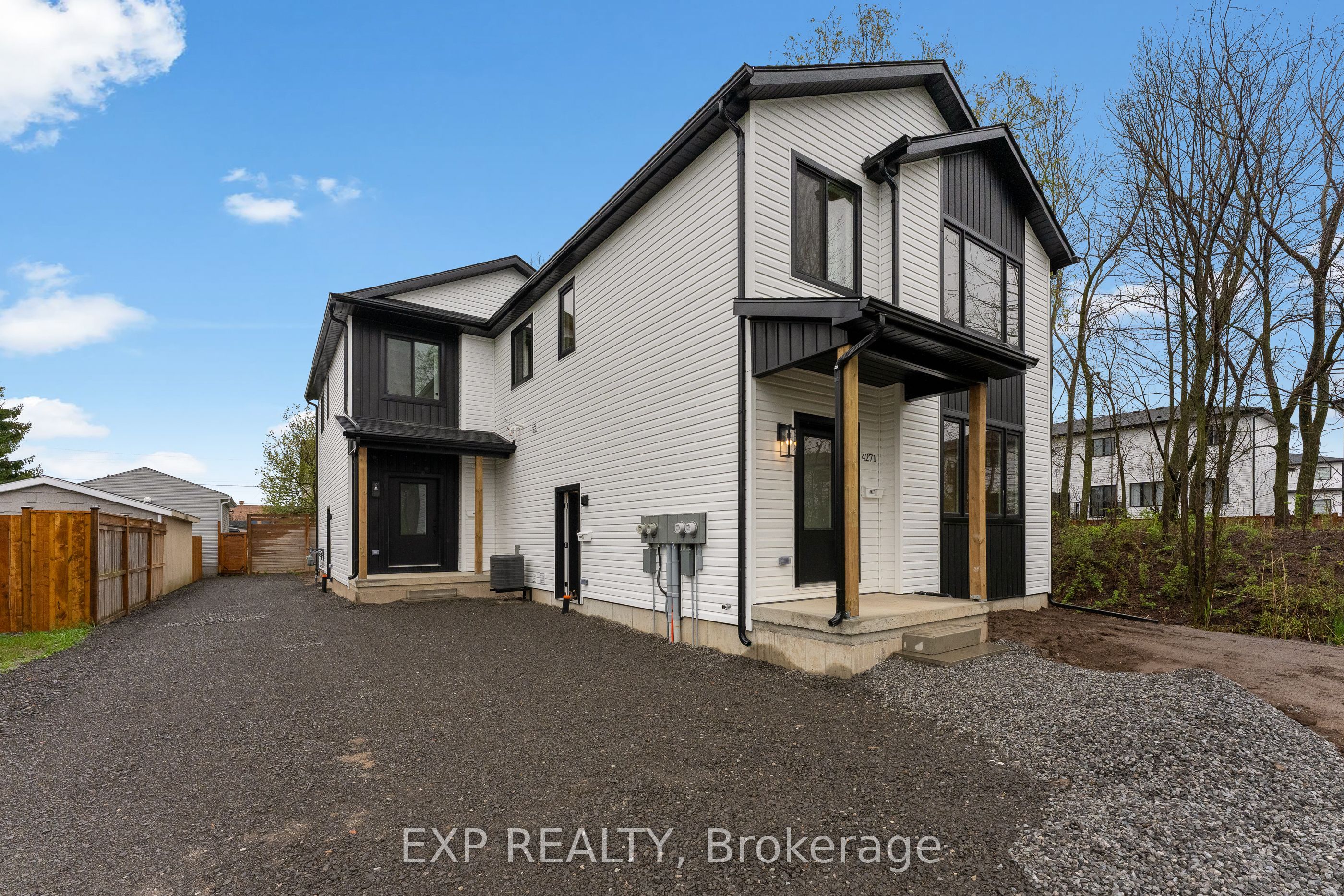 Unit 1 - 4271 Fifth Avenue, Niagara Falls 2
