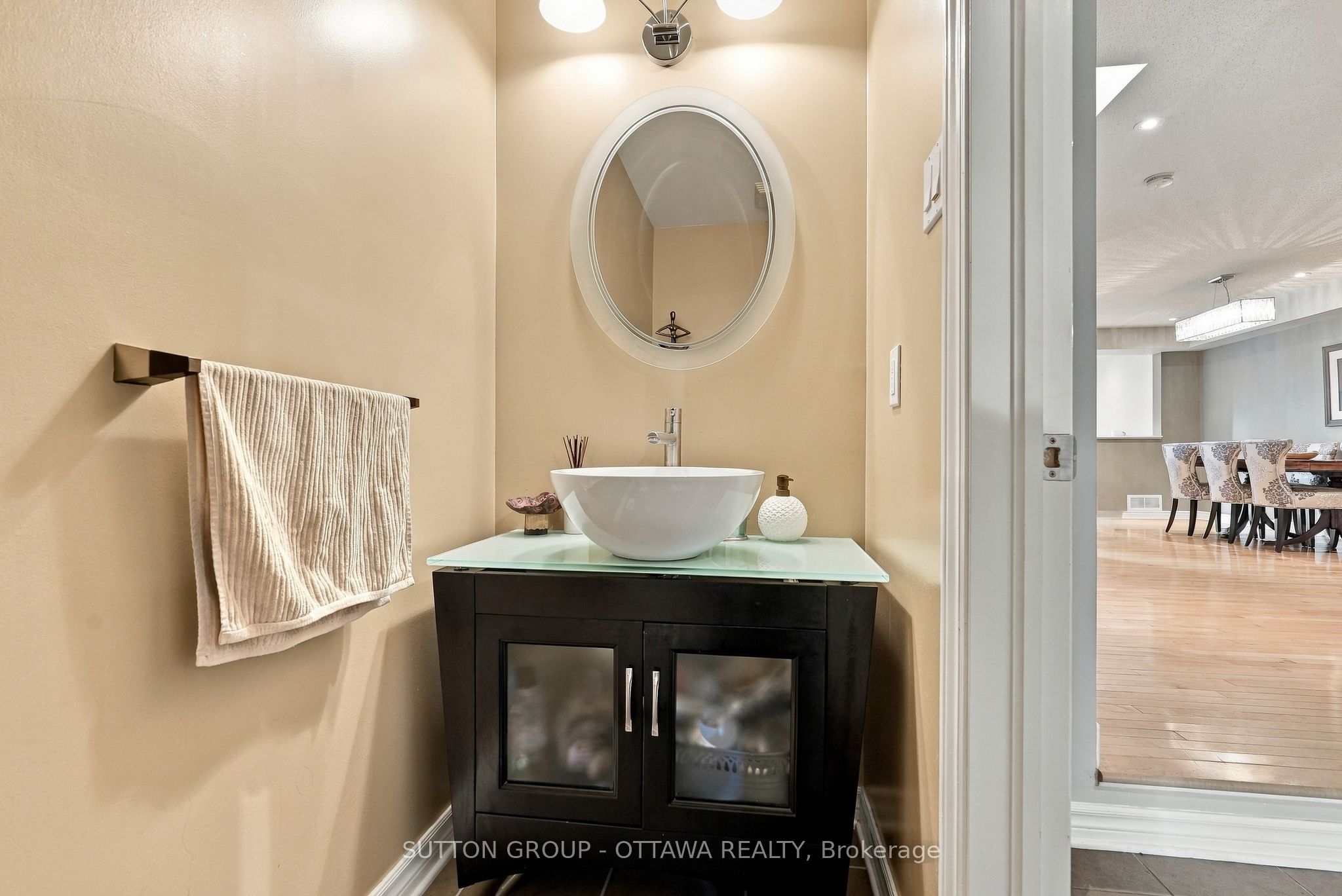 333 Riversedge Crescent, Orleans-Gloucester 3