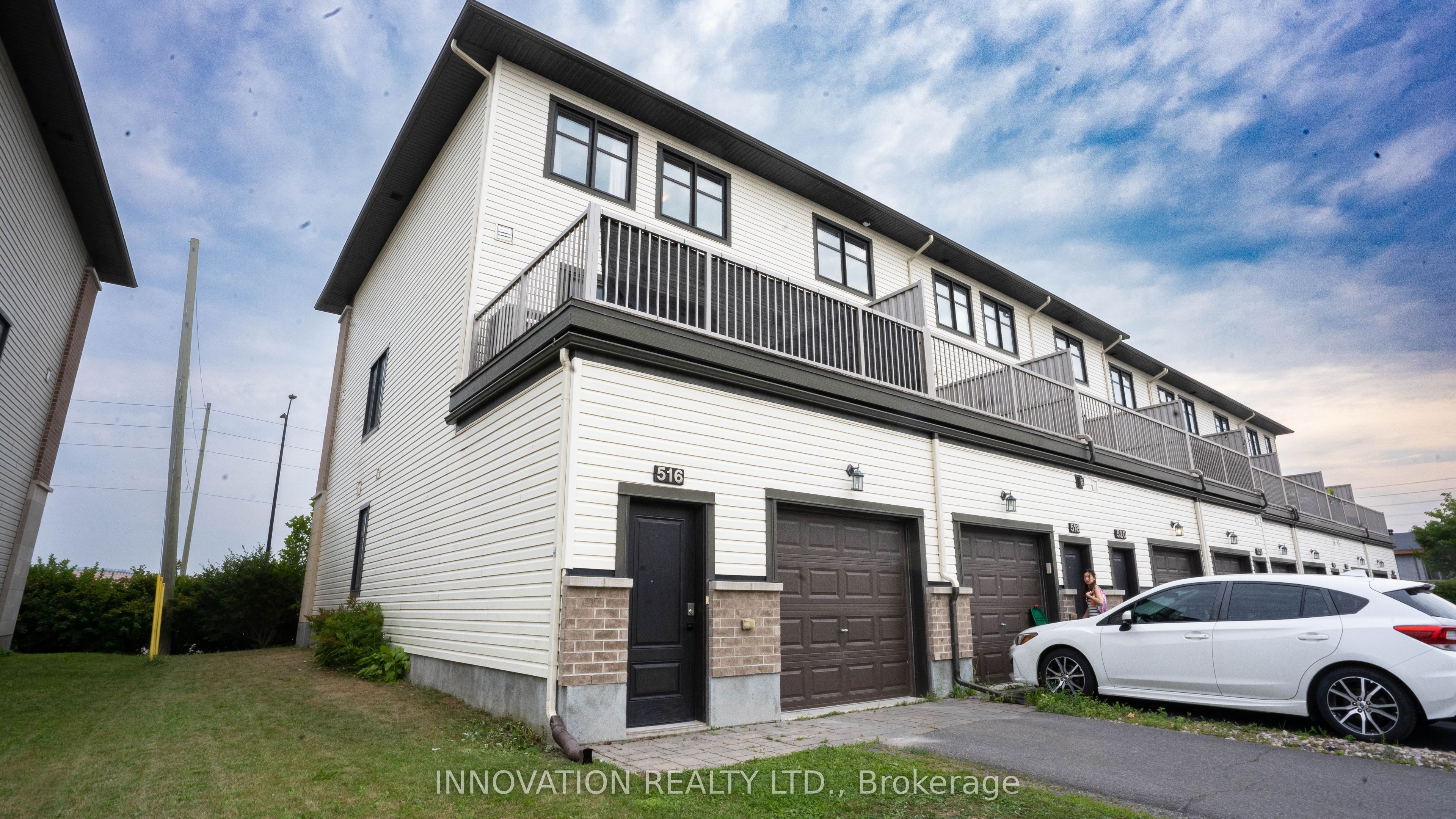 516 Silvertip Lane, Kanata 2