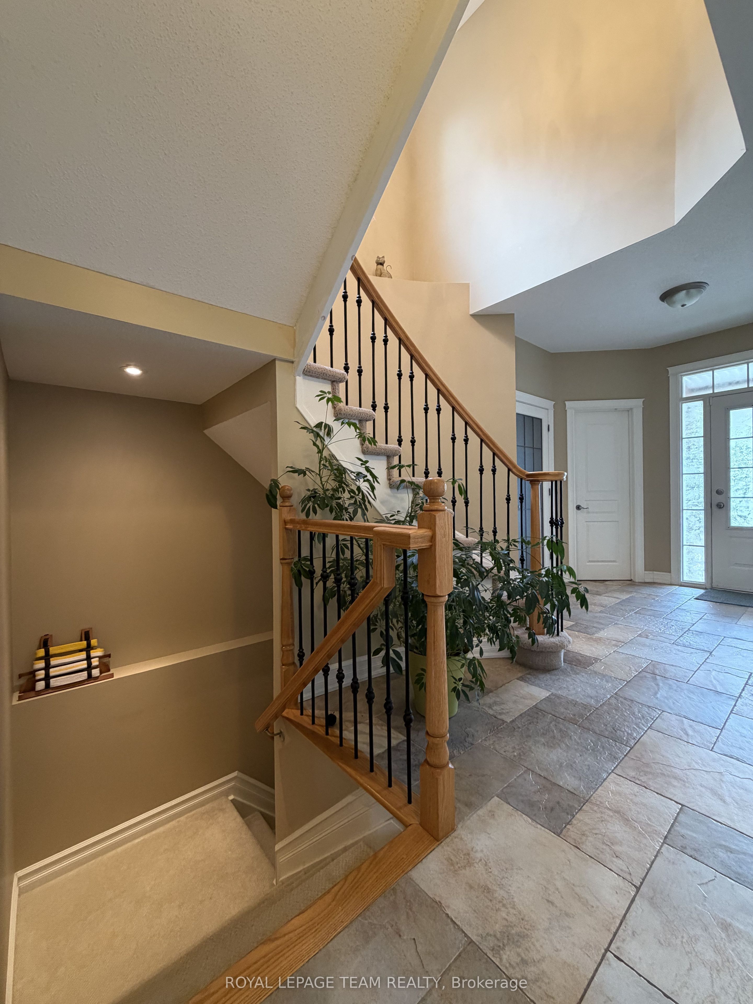 251 Tofino Private, Kanata 3