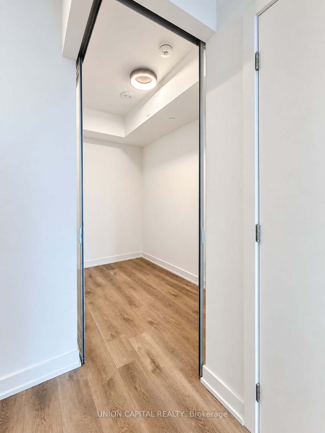 Unit 618 - 101 John Street N, Hamilton 5