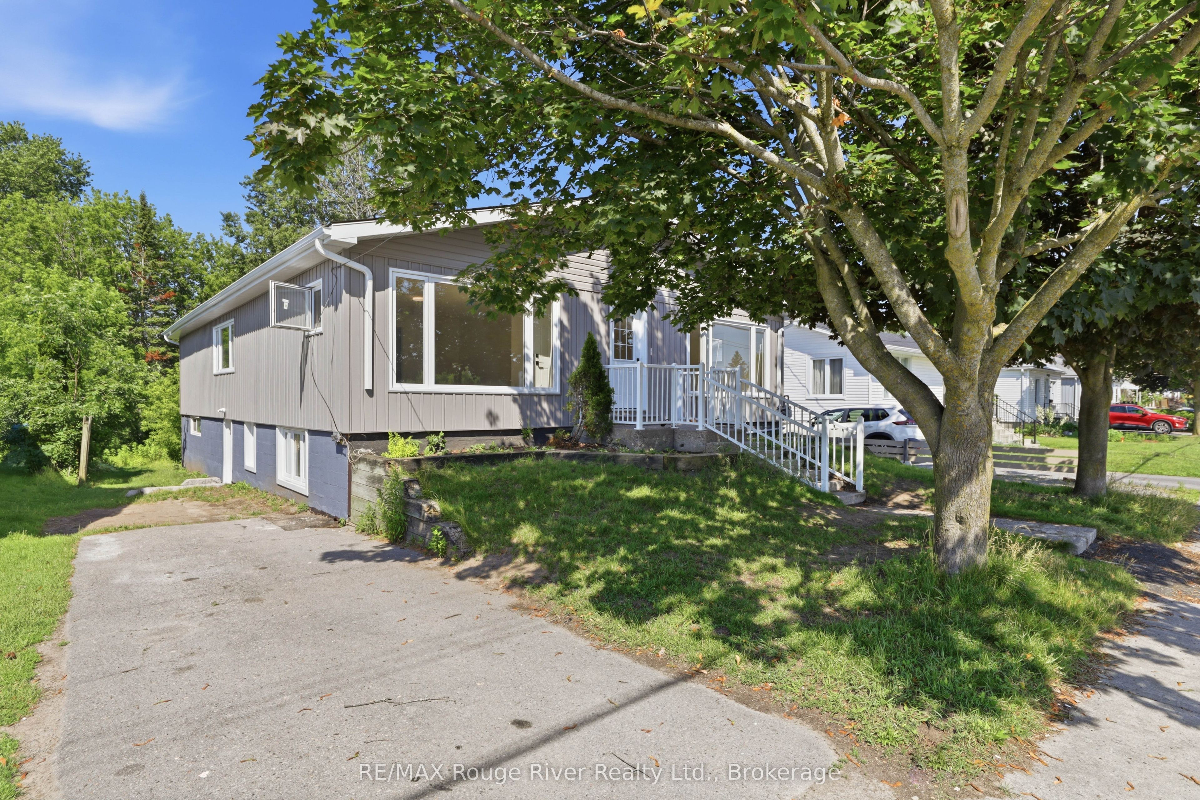 Unit Unit A - 144 Macdonald Avenue, Belleville 1