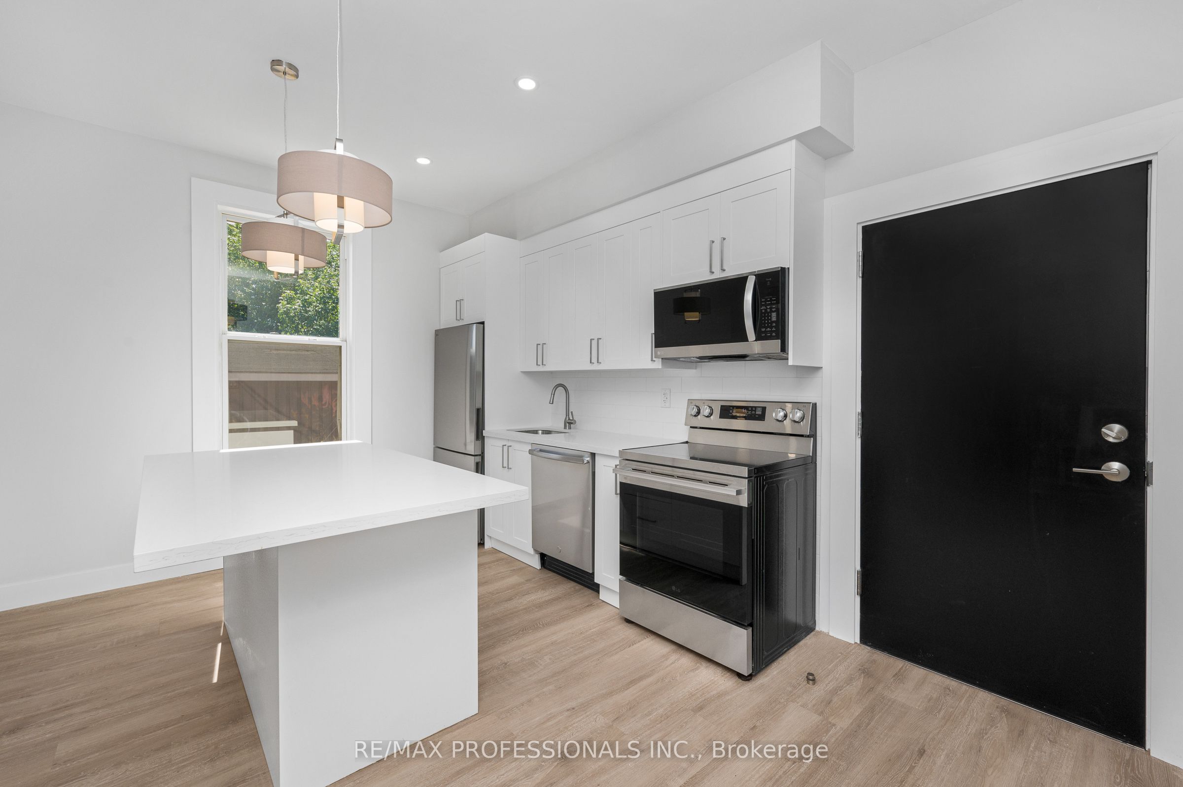 Unit 1 - 388 Wilson Street, Hamilton 5