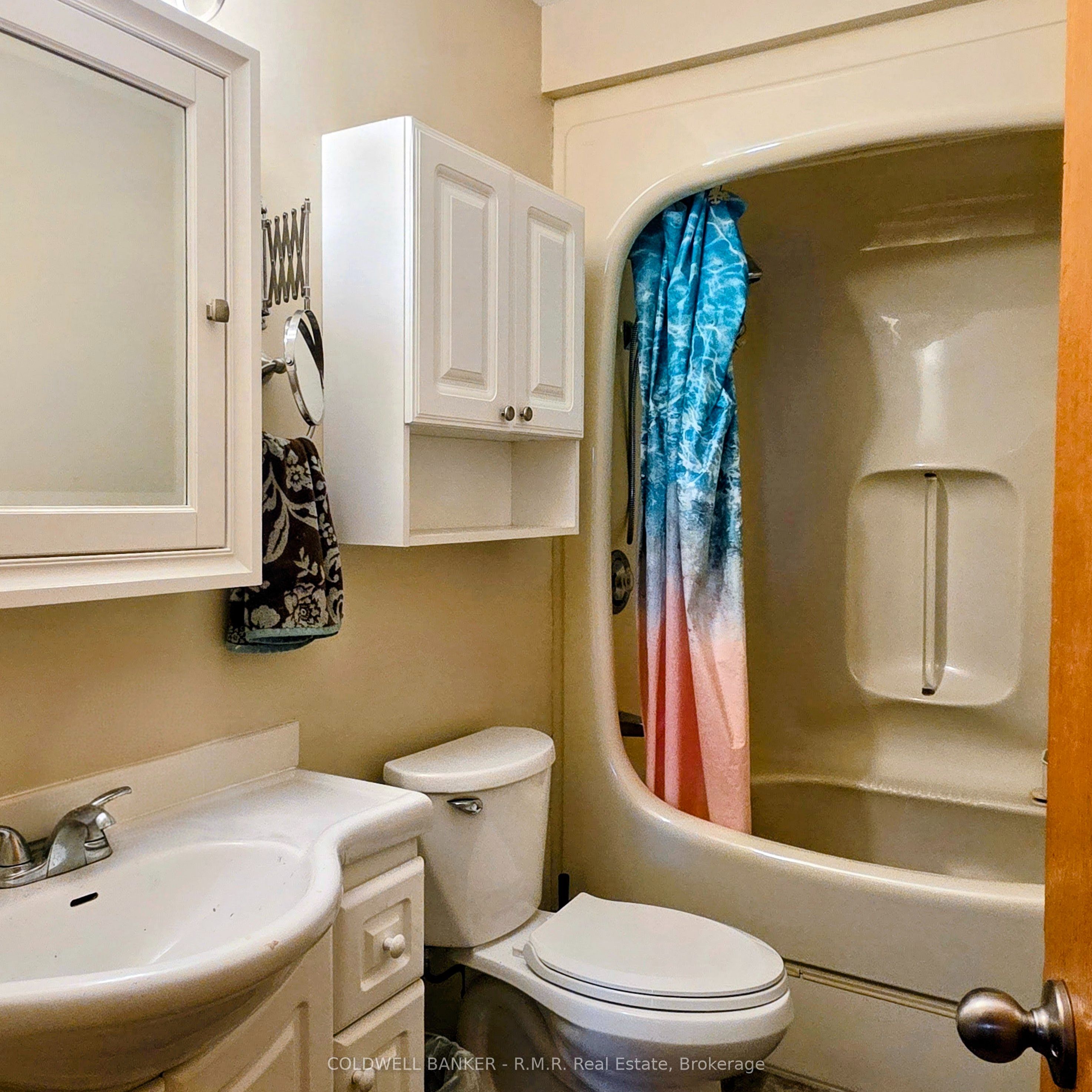 Unit 2 - 1024 Division Street, Cobourg 3
