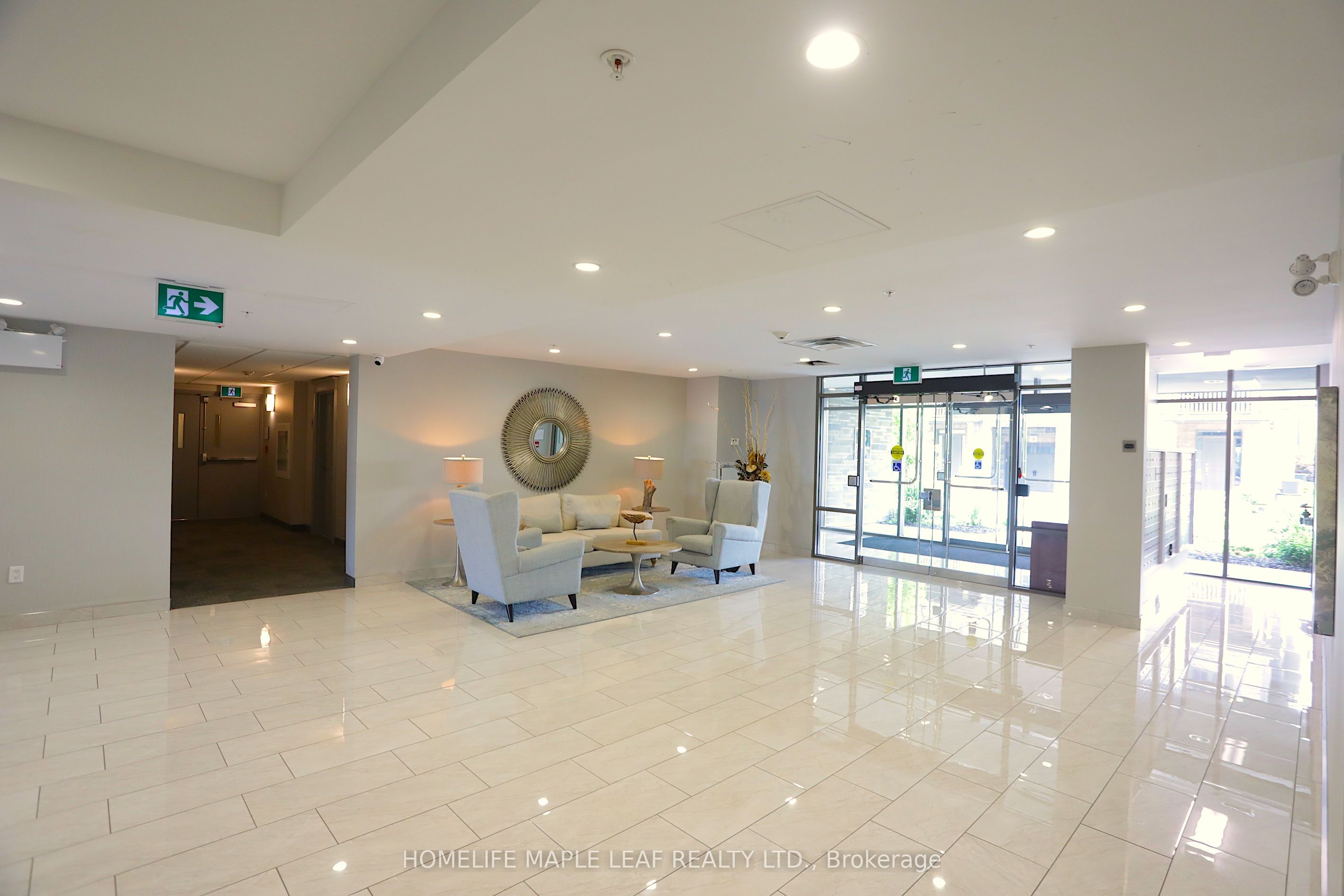 Unit 418 - 35 Southshore Crescent, Stoney Creek 3