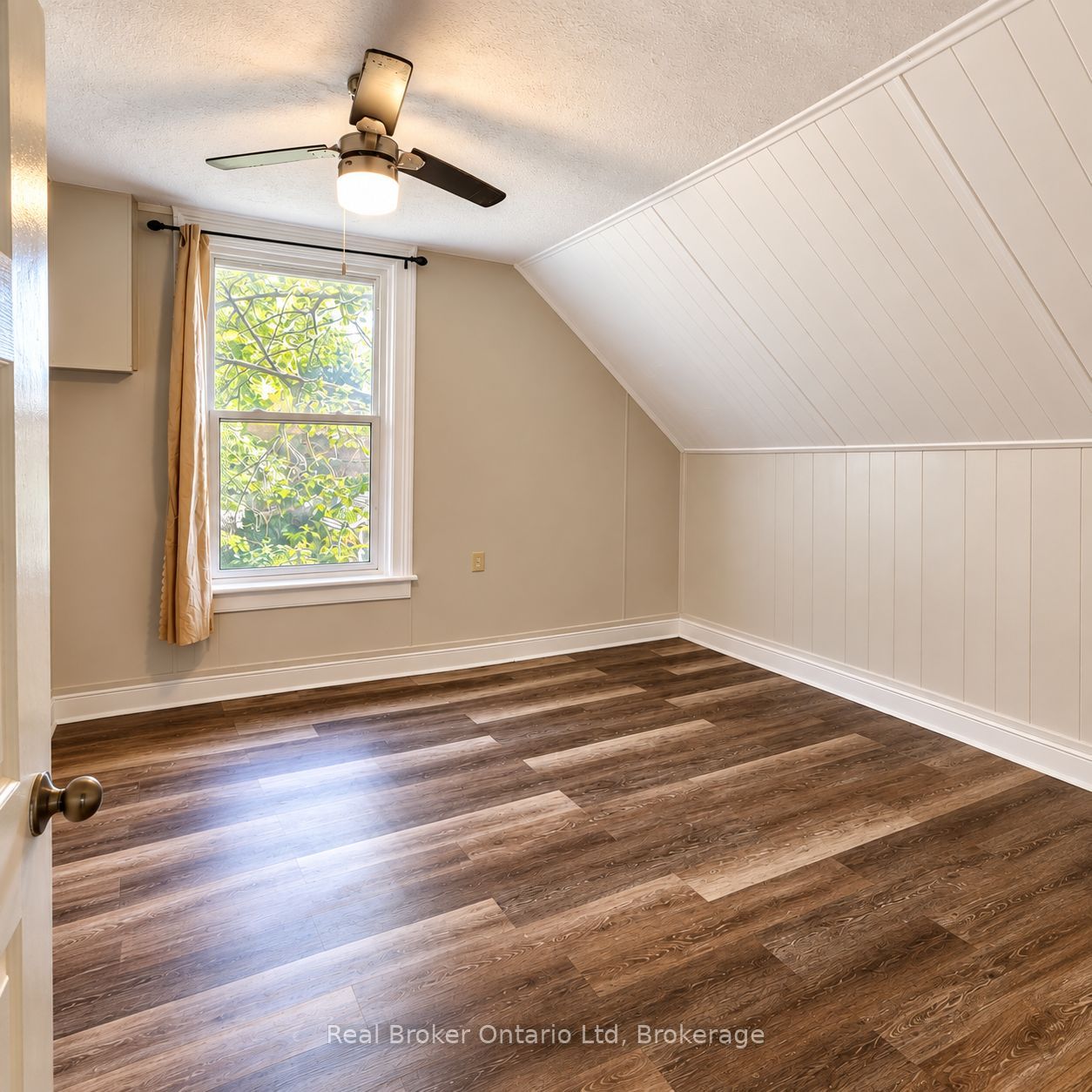 Unit 2 - 1154 4th Avenue E, Owen Sound 5