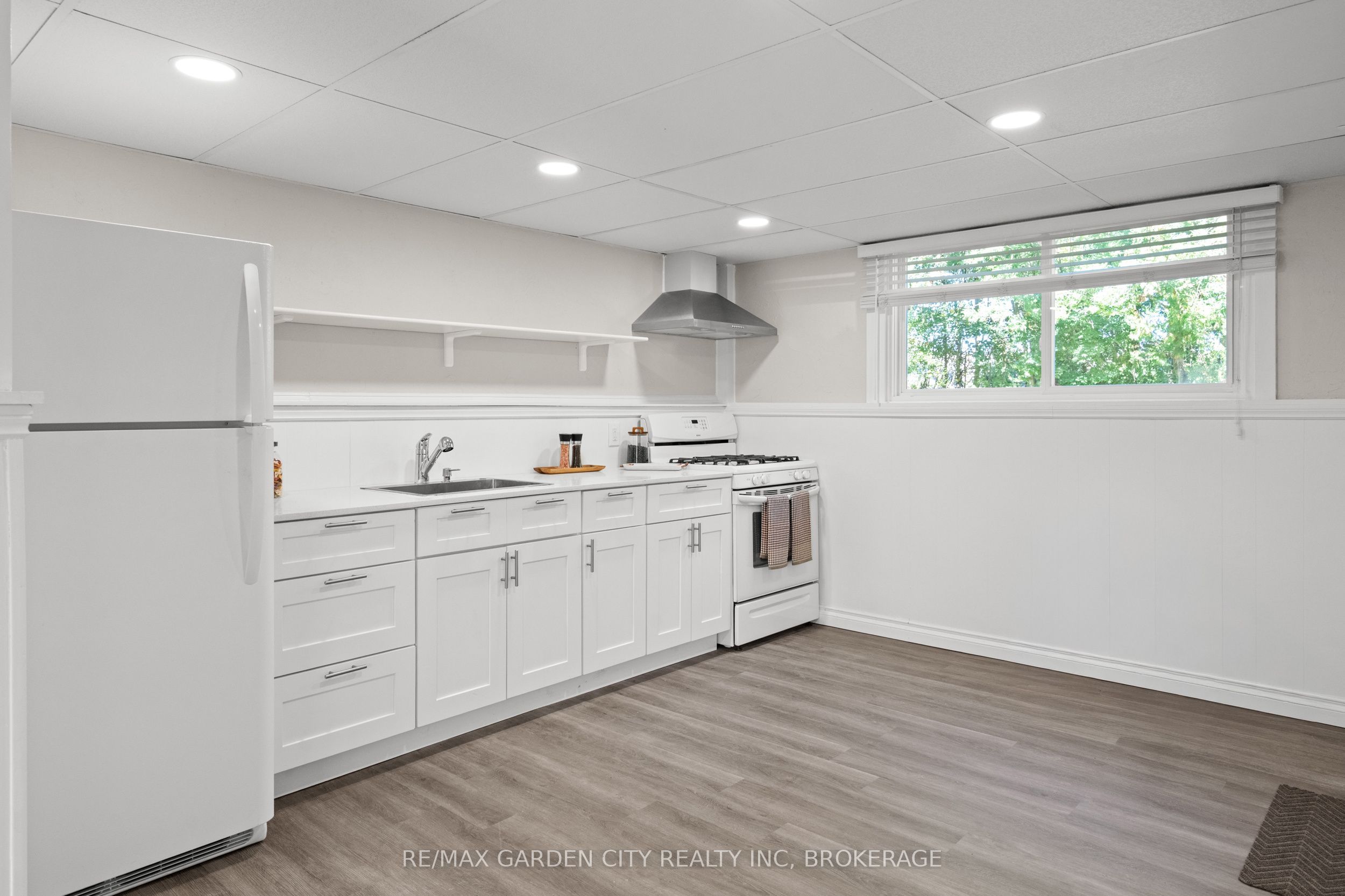 Unit LOWER - 49 Bendingroad Crescent, St. Catharines 5
