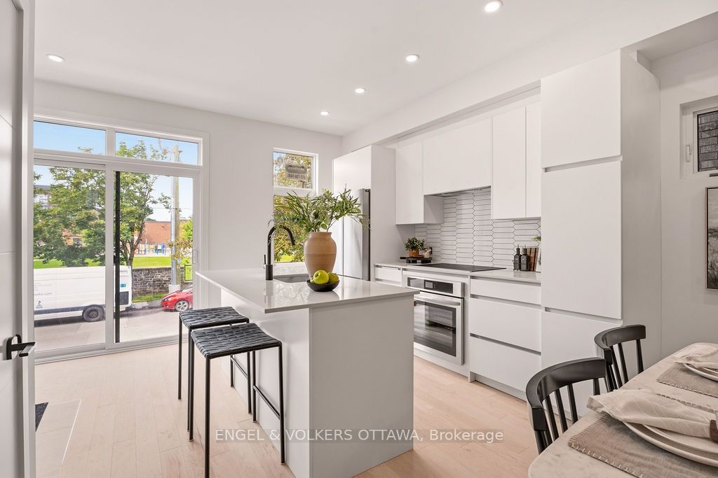 Unit A - 47 Fairmont Avenue, Ottawa 4