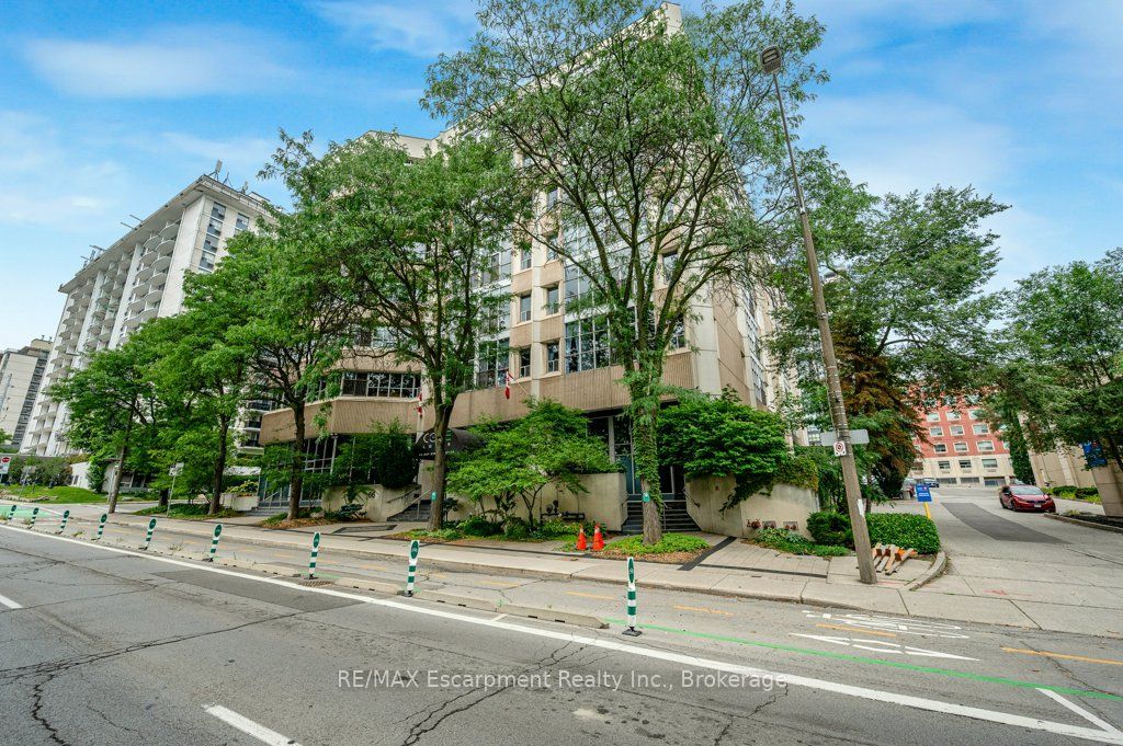 Unit 107 - 66 Bay Street S, Hamilton 2