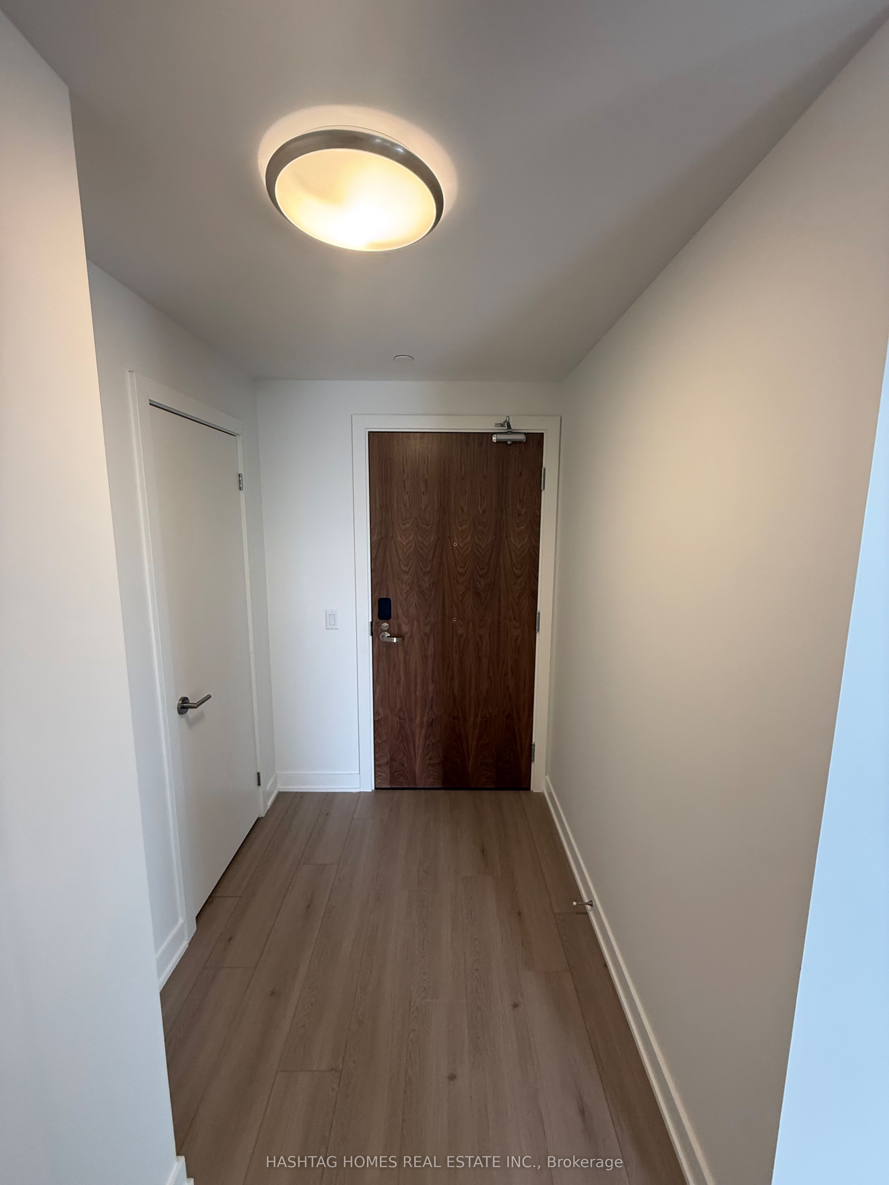 Unit 810 - 25 Wellington Street, Kitchener 3