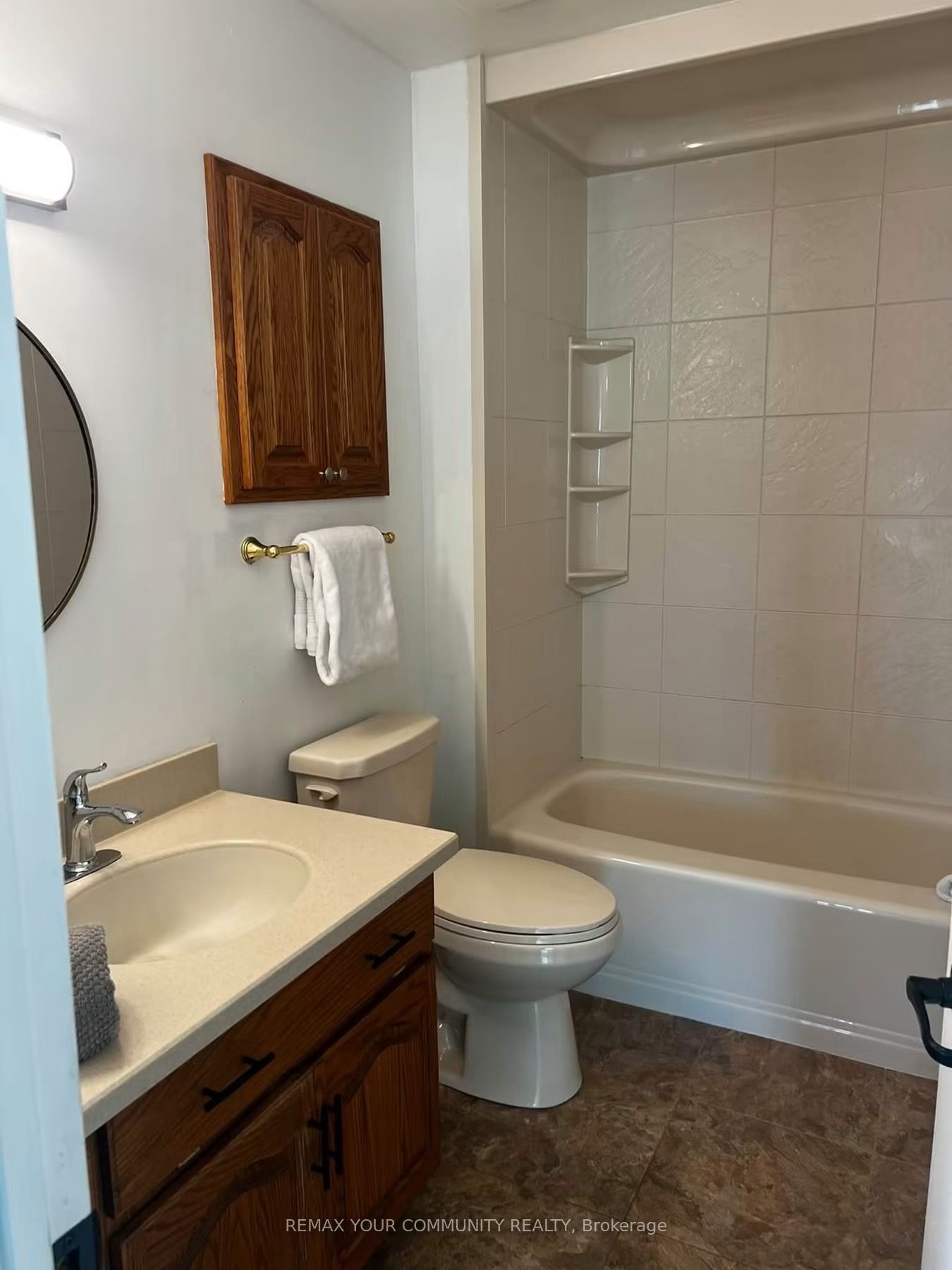 34 Beaver Crescent, Brantford 5
