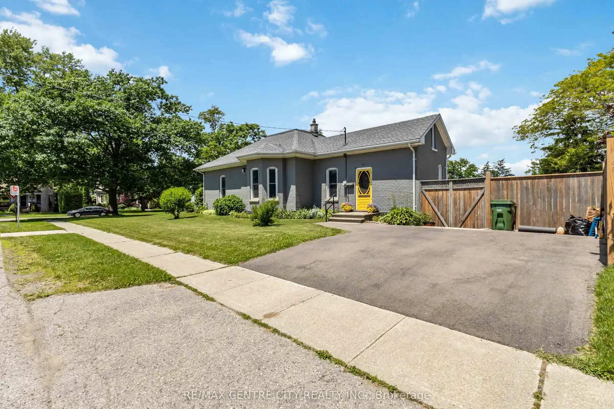12 East Ave, St. Thomas, Ontario Sold History | HouseSigma